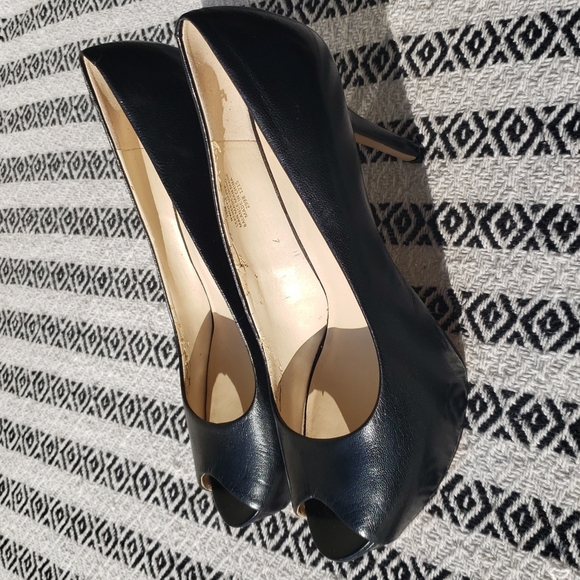 3/$35 DEAL Nine West Pumps - Picture 4 of 5